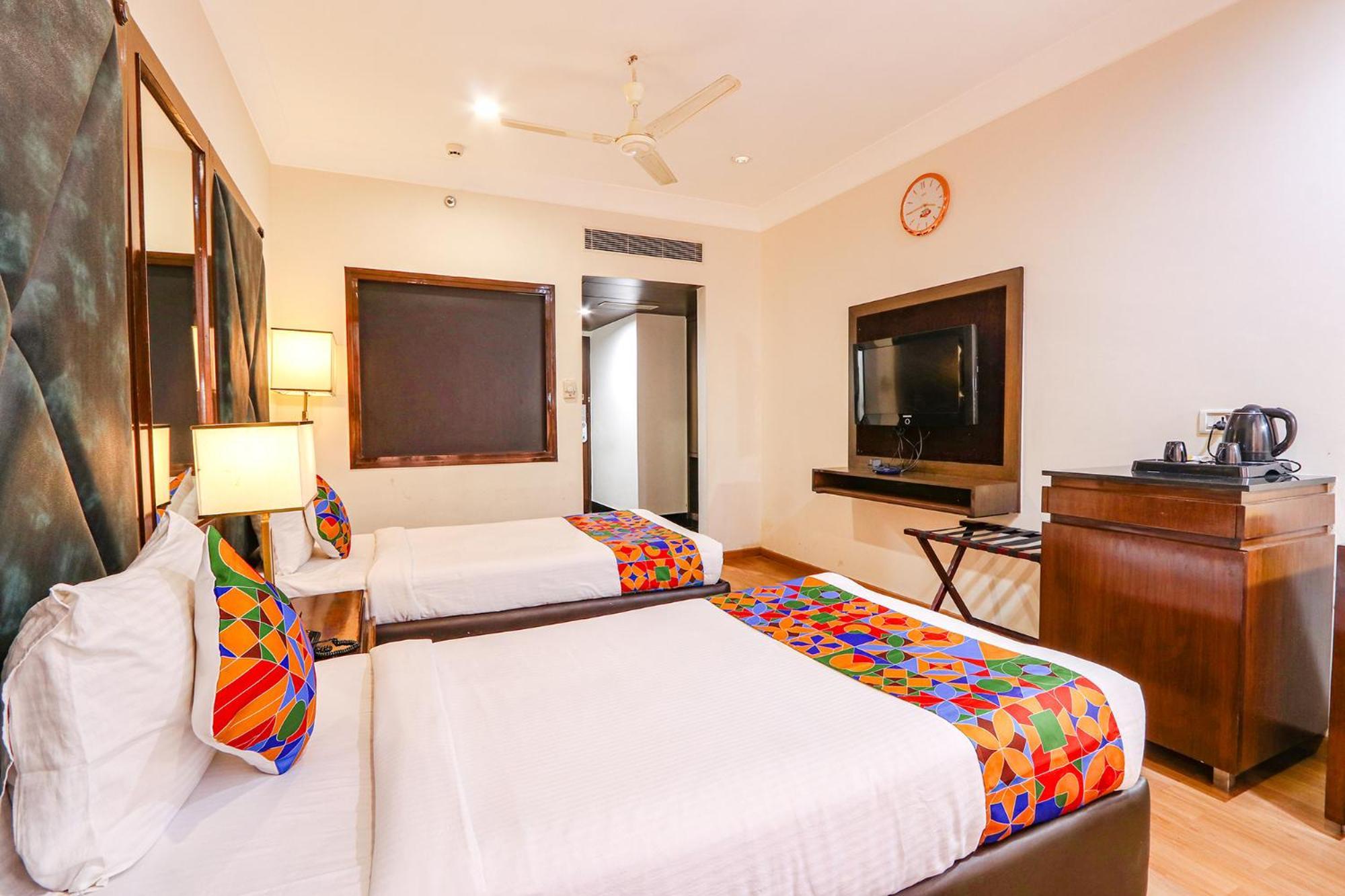 Fabhotel Prime Svm Grand - Banjara Hills Hyderabad Exterior foto